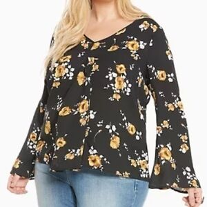Torrid size 3 black floral print blouse